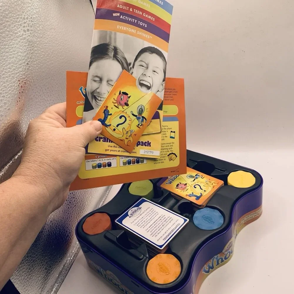 Cranium WHOONU Tin Edition Game EUC 2005 Best Toy Award